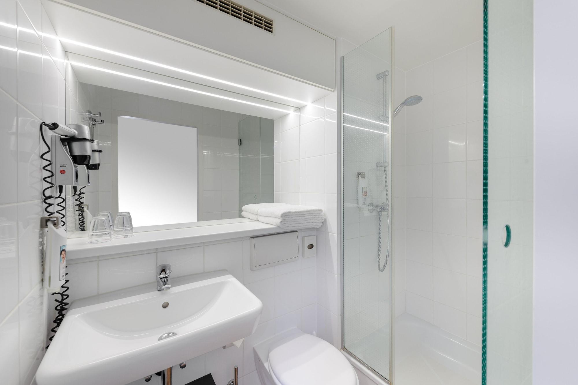 Ibis Hotel Frankfurt Messe West Frankfurt nad Menem Zewnętrze zdjęcie