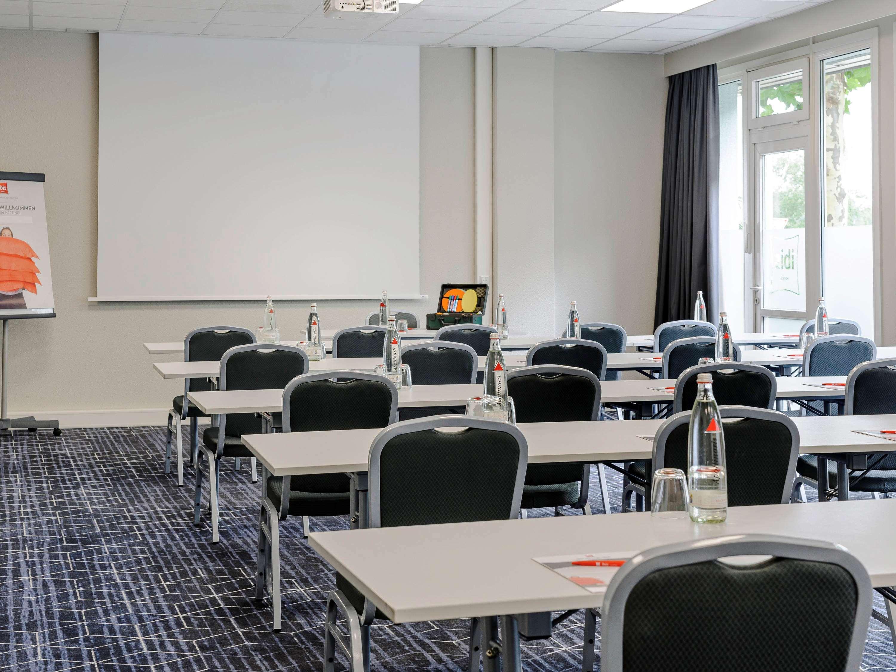 Ibis Hotel Frankfurt Messe West Frankfurt nad Menem Zewnętrze zdjęcie